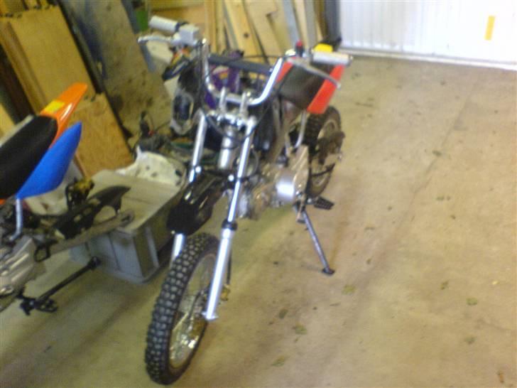 MiniBike dirtbike 125cc byttet billede 4