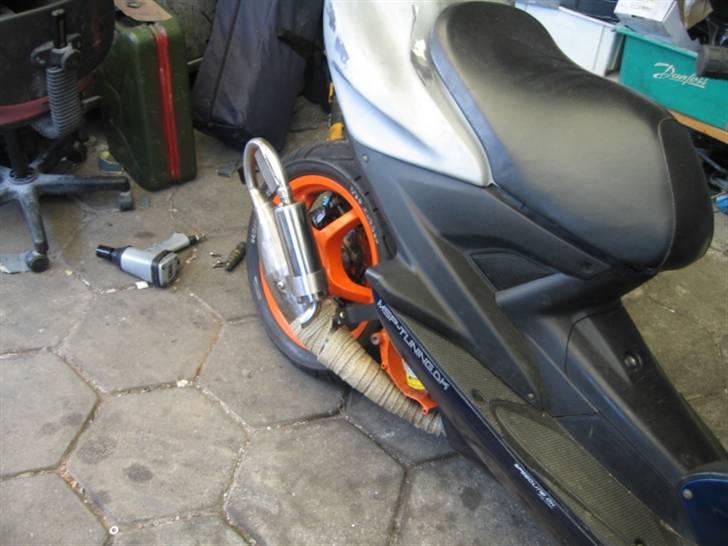 Yamaha Aerox Baneracer (stage6) - mit udst. i rustfri   stål billede 3