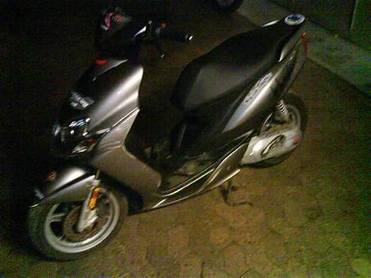 Yamaha Jog r Solgt - Før :) billede 3