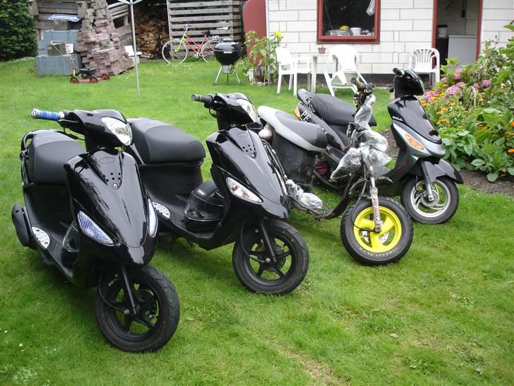 PGO Black magic :)  - Min til venstre, så jespers, så larses før den havde skjolende på, og så nikolais pexma hehe billede 14