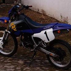 Suzuki RMX (Skaffet af vejen)