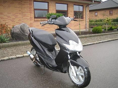 Yamaha Jog R LC - TEAM-MINARELL billede 1