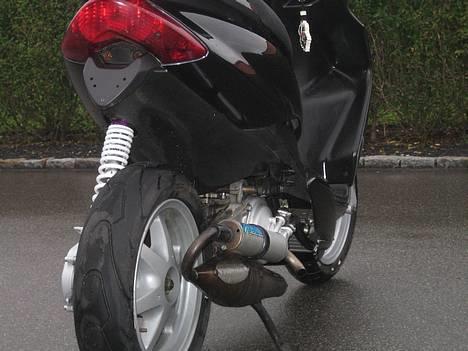 Yamaha Jog R LC - TEAM-MINARELL billede 4