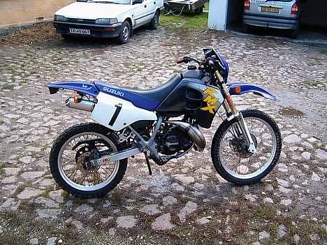 Suzuki RMX (Skaffet af vejen) billede 5
