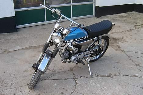 Yamaha 4 Gear DX (Solgt) - Yamha fra Højre billede 1
