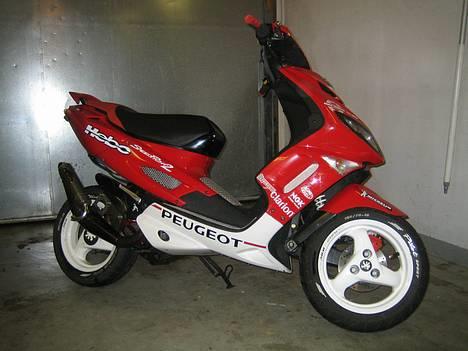 Peugeot Speedfight 2 -SOLGT- - med hjemmelavet fodhvilere billede 4