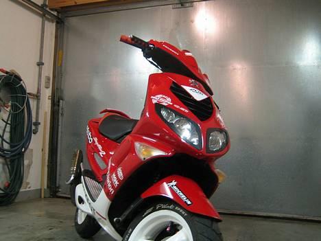 Peugeot Speedfight 2 -SOLGT- billede 3