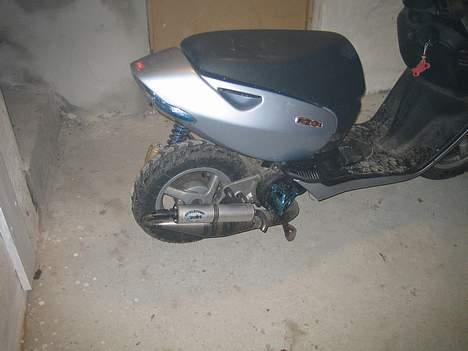 Aprilia sonic - mmm name name nam billede 6