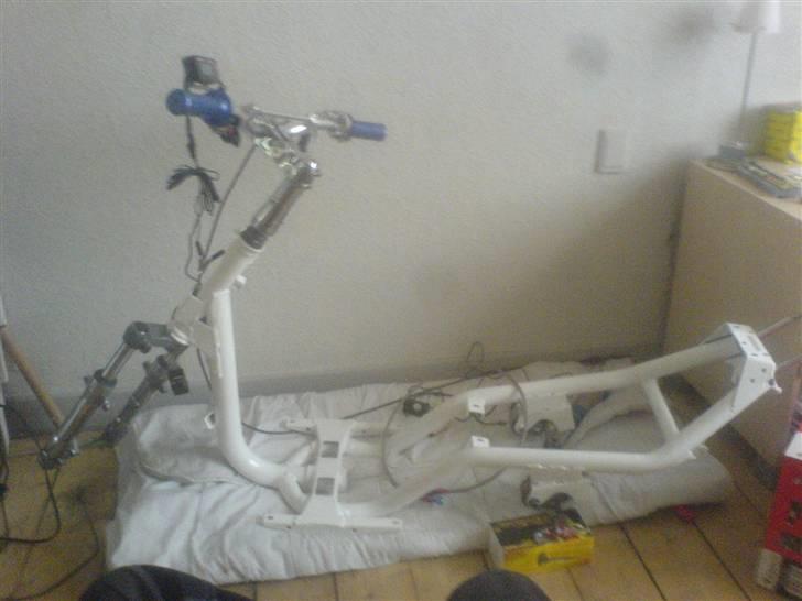 Aprilia sonic *Projekt*Droppet* - Som den står nu :) billede 1