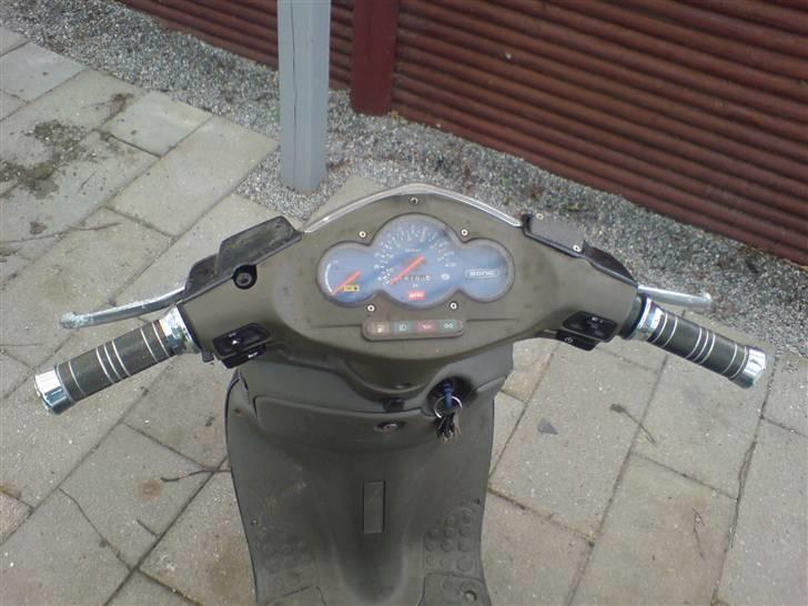 Aprilia Sonic *SOLGT* billede 4