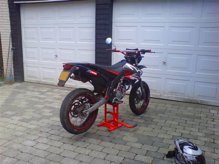 Derbi Senda sm X-treme [Solgt] - ...på den nye pitstand billede 18