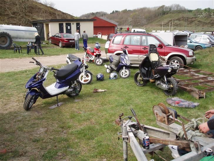 Piaggio Nrg Solgt - løvel træf med jimmi´ s sonic, lars´ s spy, casper´ s neos og min nrg. billede 4