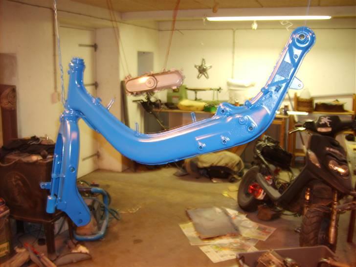 Suzuki fz50 Solgt - stellet som er malet så fz;er snart kan komme ud og kører igen. billede 9