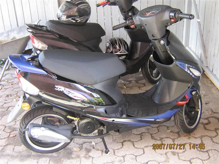 Giantco Sprint Sport (#SLOGT#)  - Scooter Fra siden billede 5