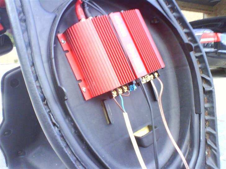 PGO hot50 <M.N.A> SOLGT - 200 watt Forstærker  billede 7