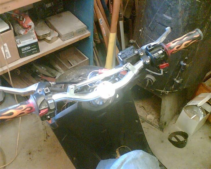 Yamaha BWS Bump Solgt, og Savnet - Stjal Styret til en Fest, efter jeg Væltede og knuste Original Styret. Så Tabte en tosse et væddemål, Men han havde ikke mønt, men Styr. billede 3