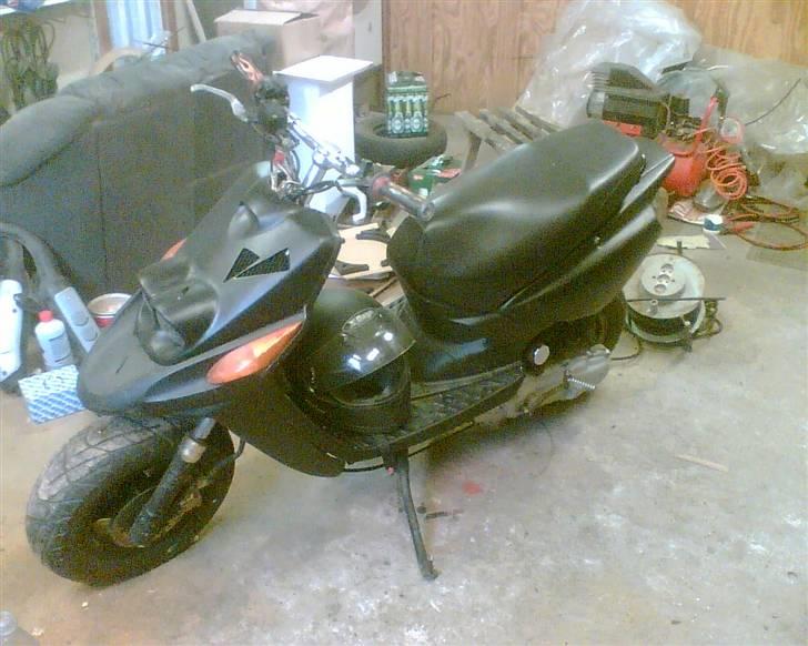 Yamaha BWS Bump Solgt, og Savnet - Lidt små gammel, hun er blevet Malet lidt siden, Men passer meget godt  billede 4