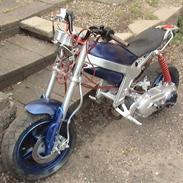 Suzuki street magic solgt