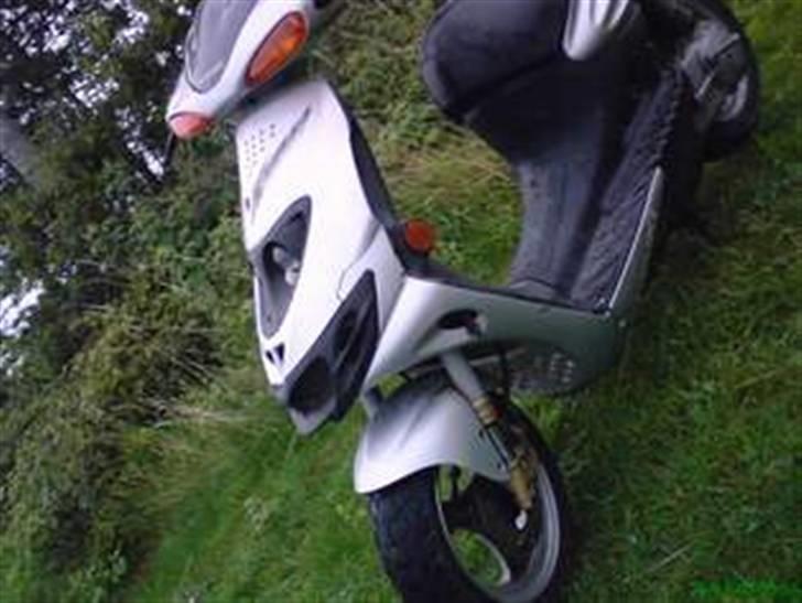 Suzuki katana Byttet - katana billede 2