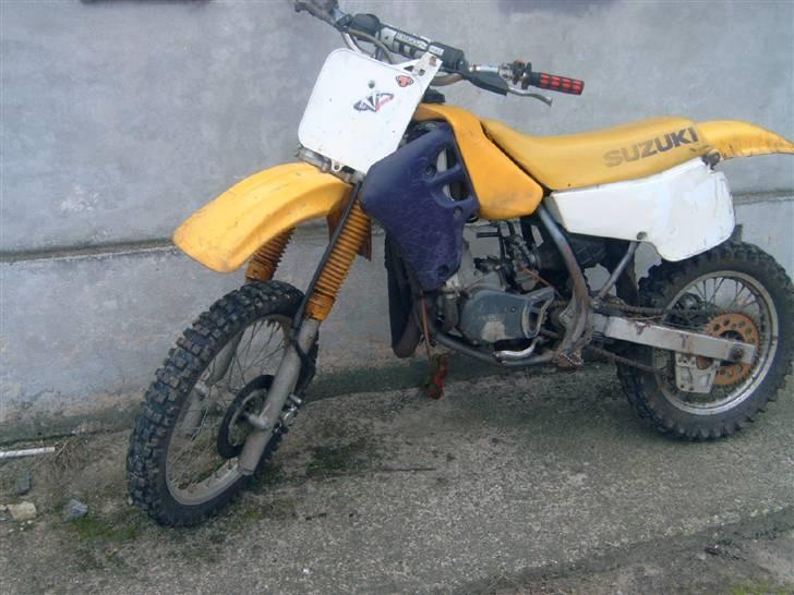 Suzuki rm82 billede 5