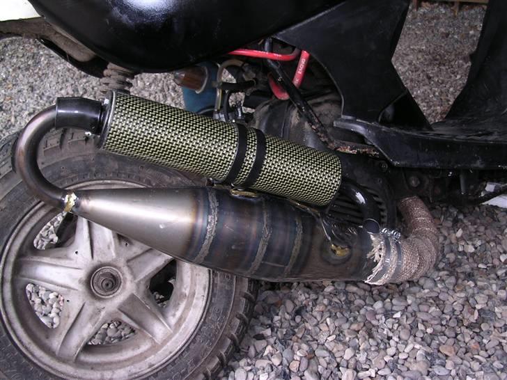 Yamaha BWS Byttet til NRG - Athena Racing udst, så fis af med jeres C16 og alt det der :P billede 1