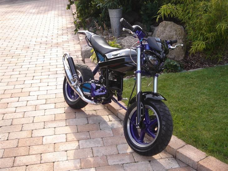 Suzuki Street magic - SOLGT - Lige da den var samlet færdig :) billede 1