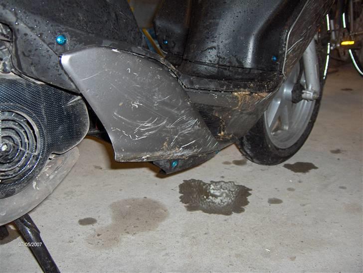 Yamaha Jog R *Påkørt* - Efter påkørsel billede 11