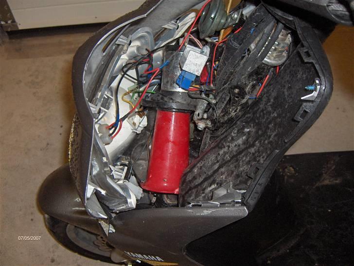 Yamaha Jog R *Påkørt* - Efter påkørsel billede 12