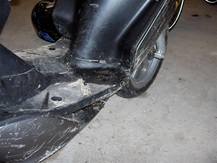 Yamaha Jog R *Påkørt* - Efter påkørsel billede 14