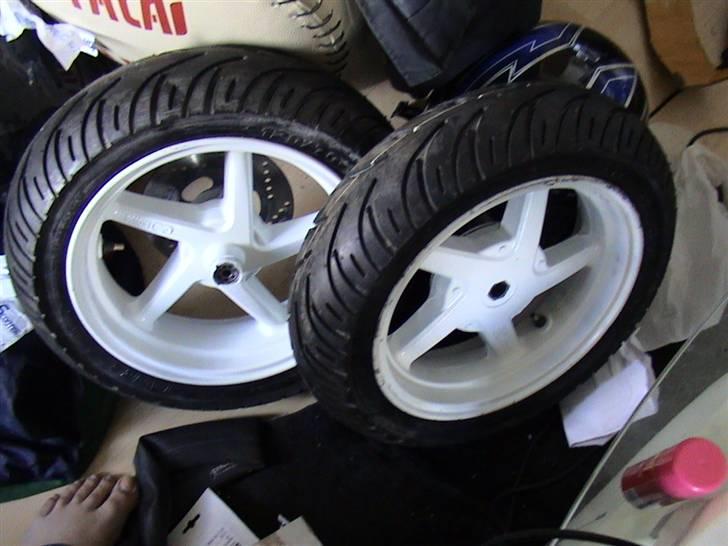 Suzuki street magic solgt - så kom der nye dæk på det var fedt så ruller vi igen billede 11