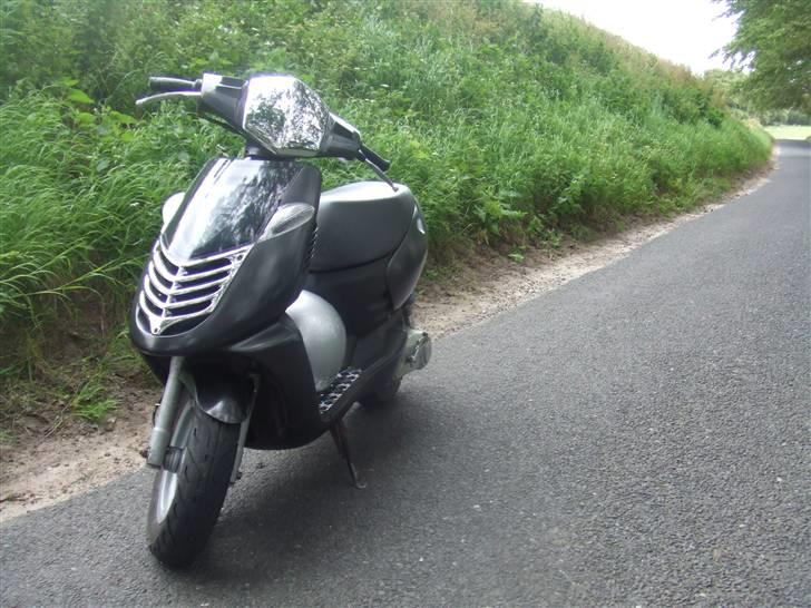 Aprilia sonic STJÅLET dusør 2000 - gammelt billede...da den var grå billede 5