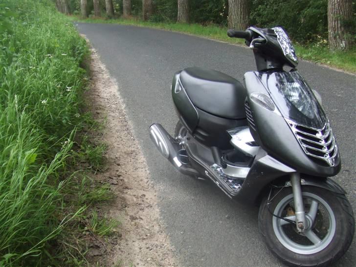 Aprilia sonic STJÅLET dusør 2000 - gammelt billede..da den var grå billede 6