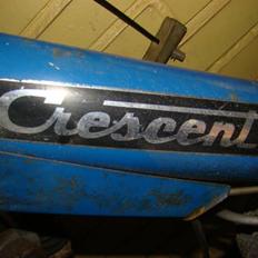 Monark crescent compact solgt