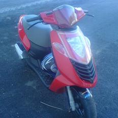 Aprilia sonic  •™• Byttet (: