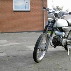 Yamaha 4 gear (solgt)