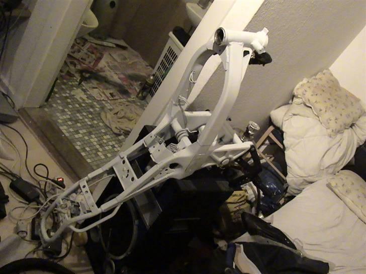 Suzuki street magic solgt - det hvide stel  billede 13