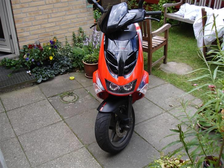 Aprilia SR 50 Ditech SOLGT billede 1