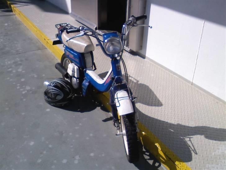 Suzuki FZ50 @ Mie Solgt - Lige et billede forfra ;D billede 18