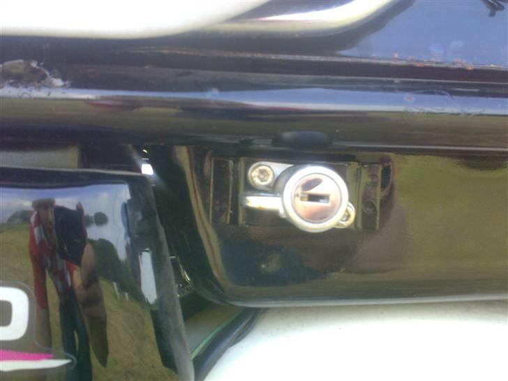 Suzuki fz50 *Solgt* - Så har vi sgu lige hjelm låsen :b billede 4