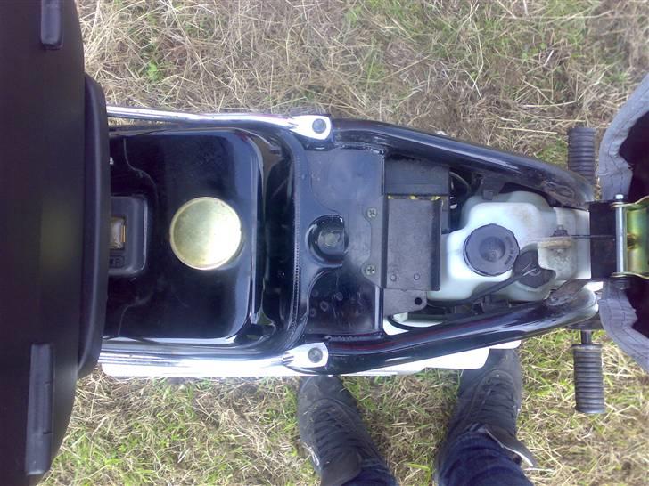 Suzuki fz50 *Solgt* - Benzin tank og olie tank :D billede 6