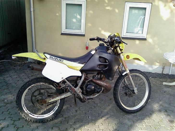 Suzuki RMX (SOLGT) billede 1