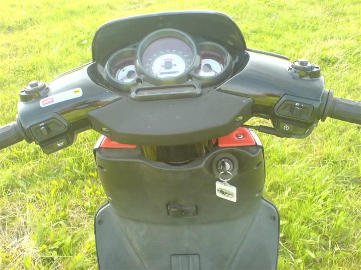 Aprilia SR50 Ditech SOLGT billede 5