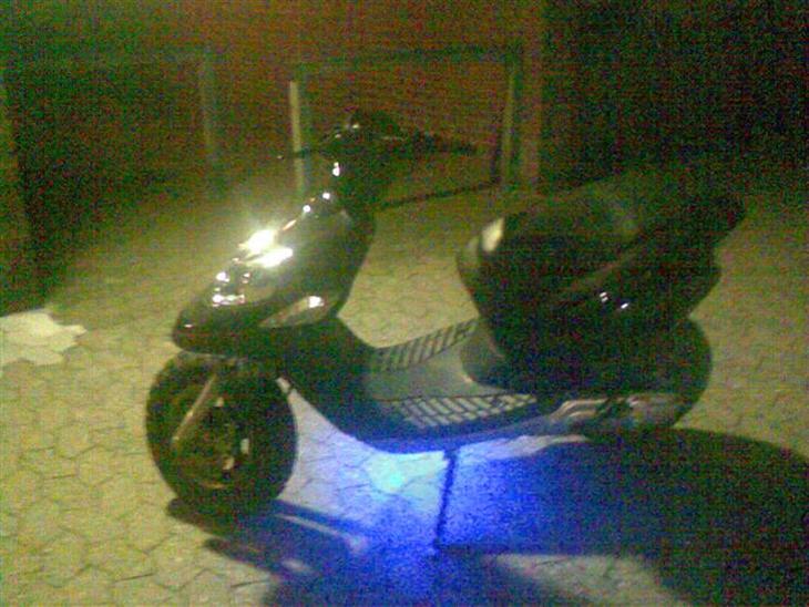 {{currentPhoto.altText}} billede {{currentPhoto.number}}