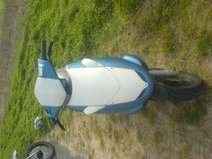 Aprilia sonic: Byttet* - Min Sonic efter noget Hvid detalje maling :P billede 9