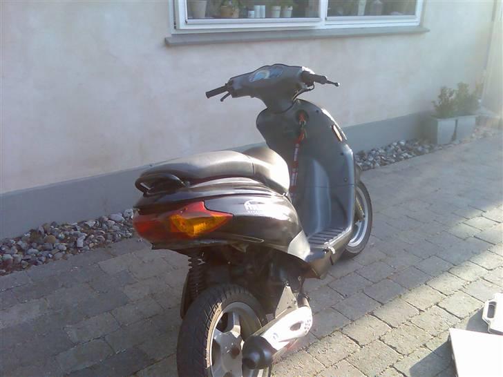 Derbi Atlantis ## SOLGT ## billede 4