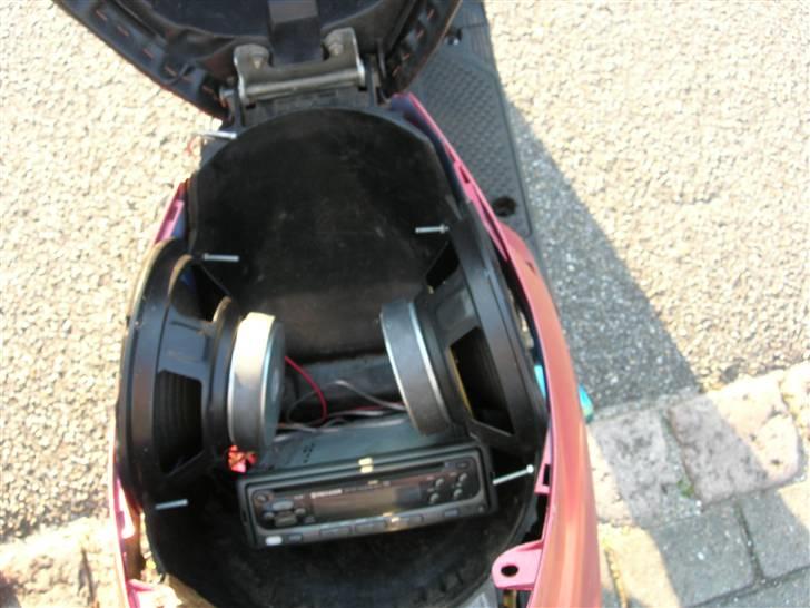 Yamaha jog (solgt) billede 9