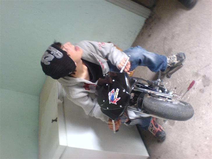 Aprilia aprilla rs byttet til pmx - jeb min kærstes seje lile pocketbike billede 2