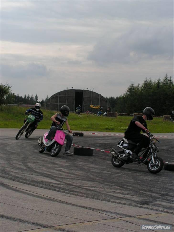 Yamaha JOG LC (Pink lady) 20,7HK billede 2