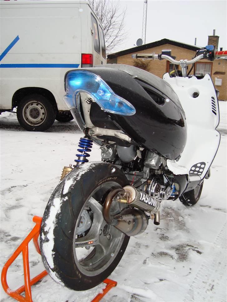 Aprilia Sonrox |XPT|™ VÆK - der mangler lige en røvplade  billede 11