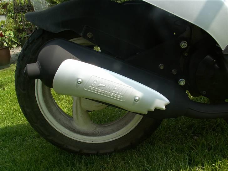 PGO Tornado billede 8